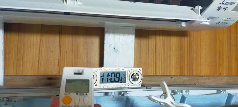23時10分　バッテリーエアコン終了(リモコン温度29℃・室内温度27.1℃)
